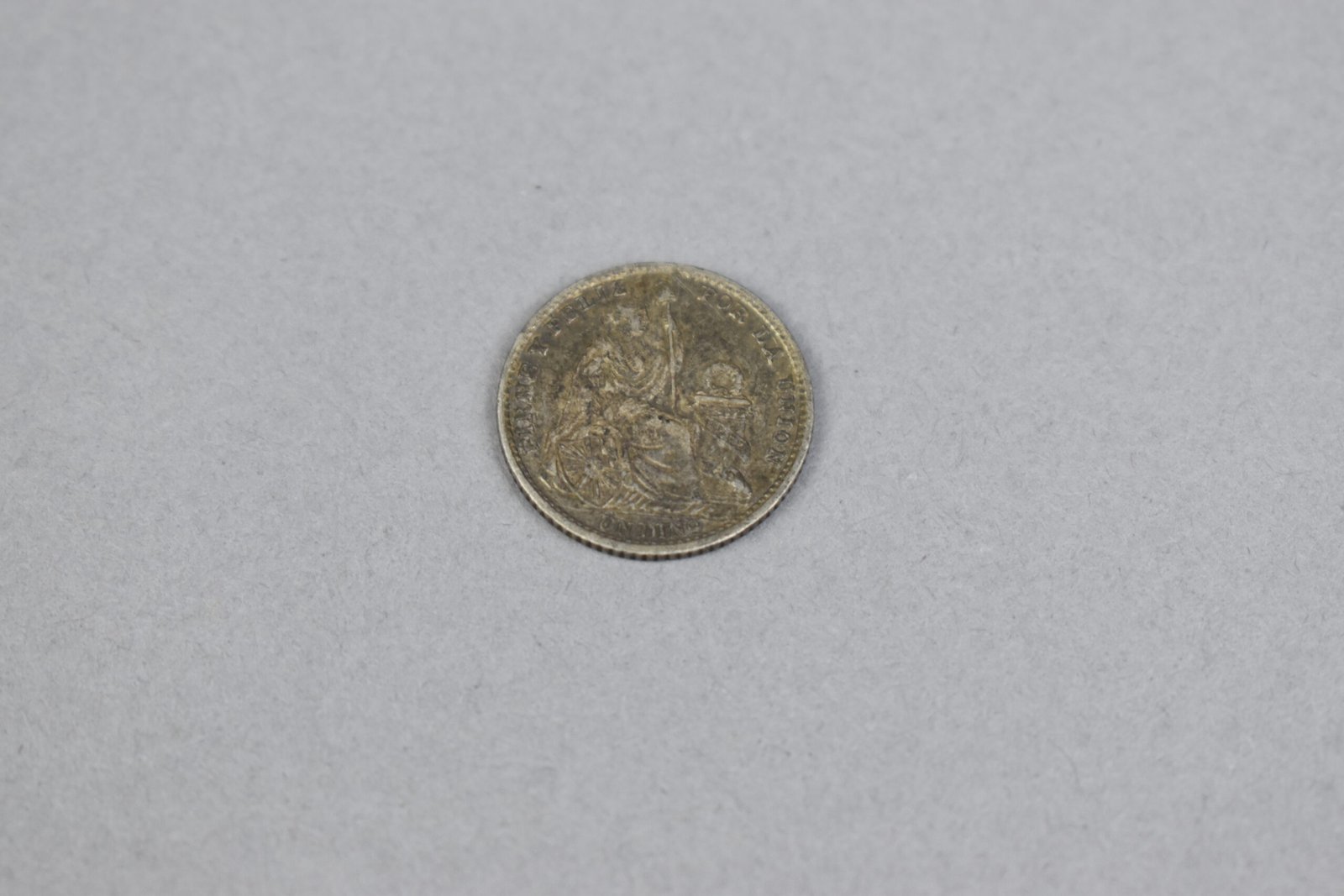 Medio Sol de Oro (MLS-NU-2565)