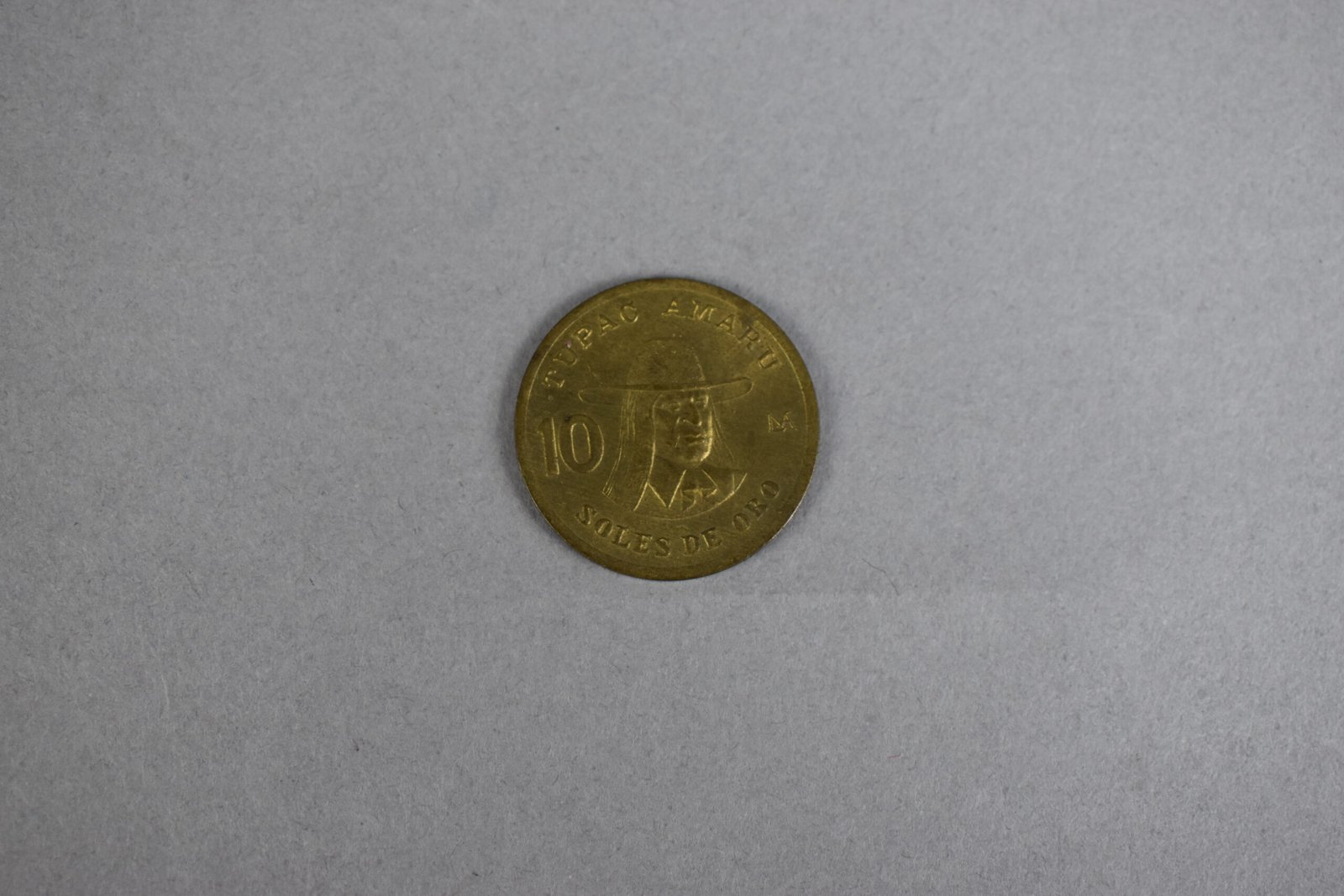 Diez soles de oro (MLS-NU-2757)