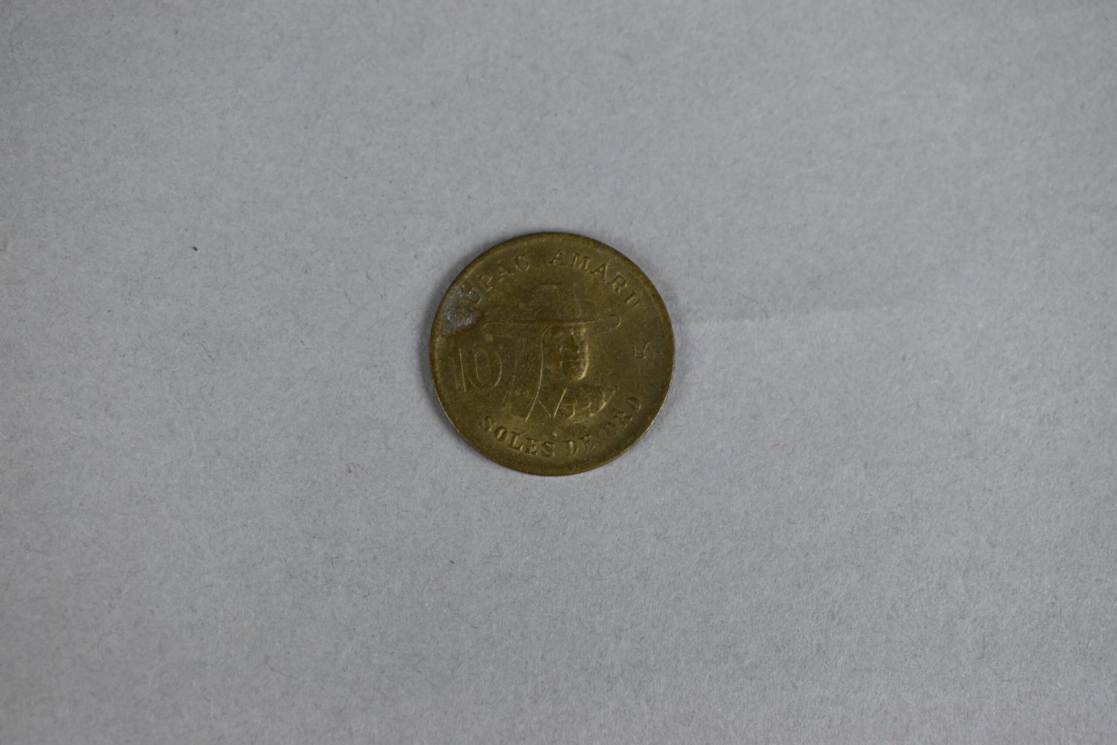 Diez soles de oro (MLS-NU-2763)