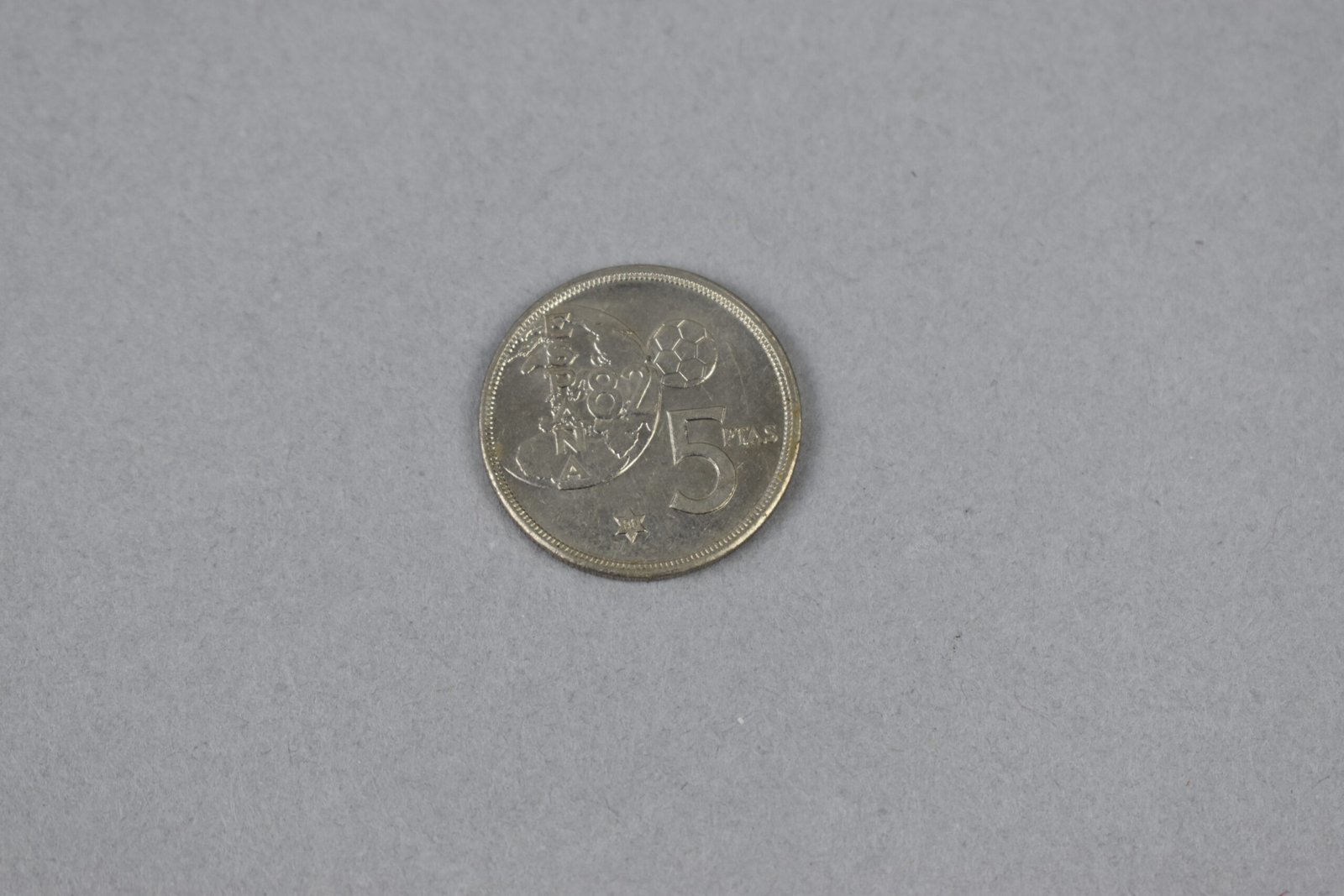 Cinco pesetas (MLS-NU-3188)